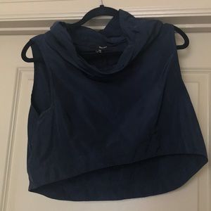 Sun Kim crop too with adjustable neckline